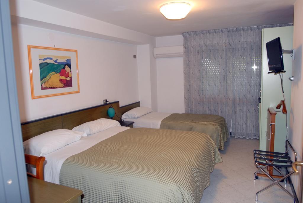 Hotel Sole Giulianova Zewnętrze zdjęcie